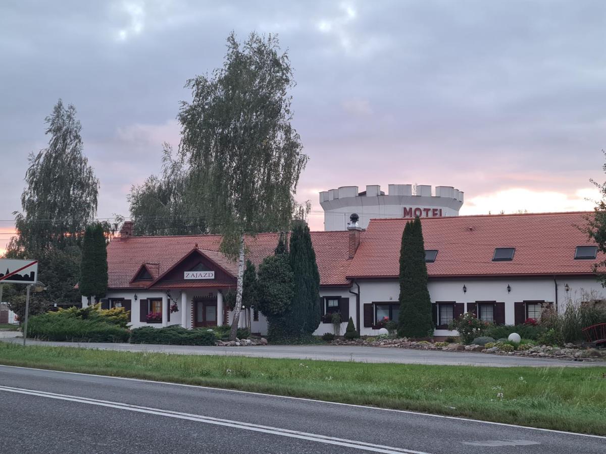 Motel I Restauracja "Pod Baszta" Naglowice Eksteriør bilde